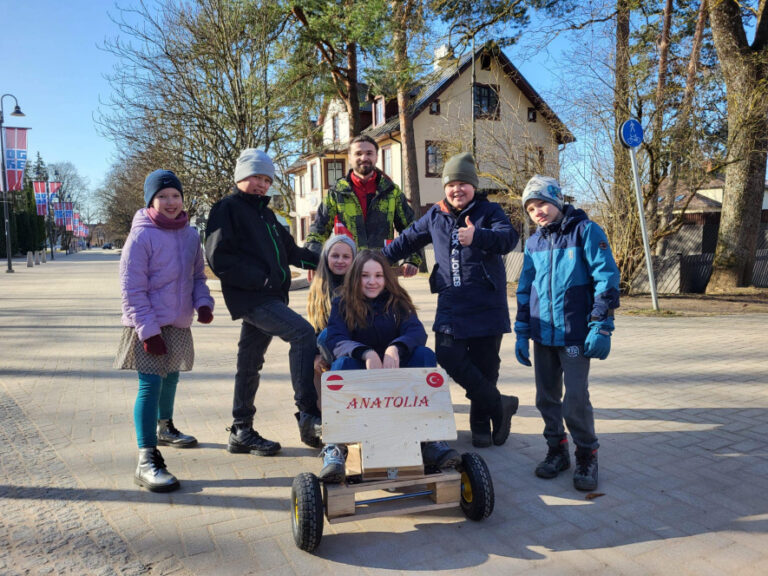 Ārzemju brīvprātīgie – Ogres Baltā Valdorfskolā