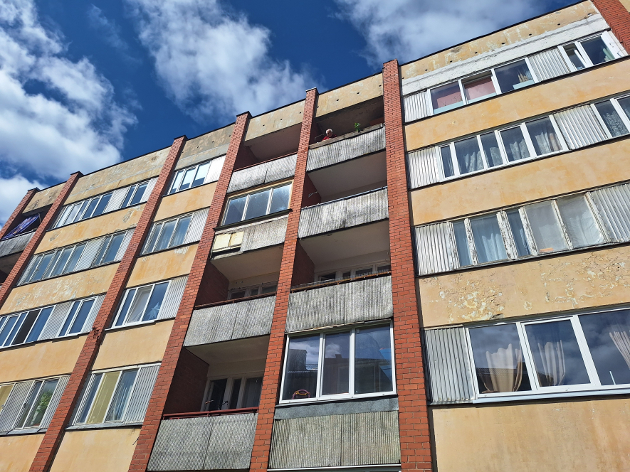 Par Draudzības 4 namu – trīs atšķirīgi slēdzieni
