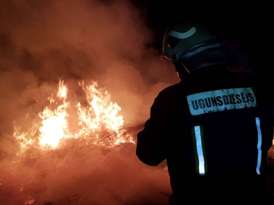 Daudzdzīvokļu mājās uzdarbojas dedzinātāji